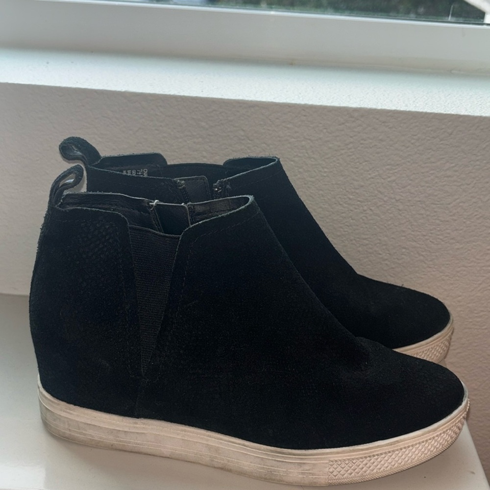 Nordstrom Caslon black wedge sneakers